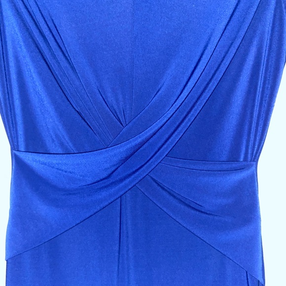 Tight dress makes you look snatched so flattering (BRAND NEW PERFECT CONDITIONS) - Picture 3 of 7